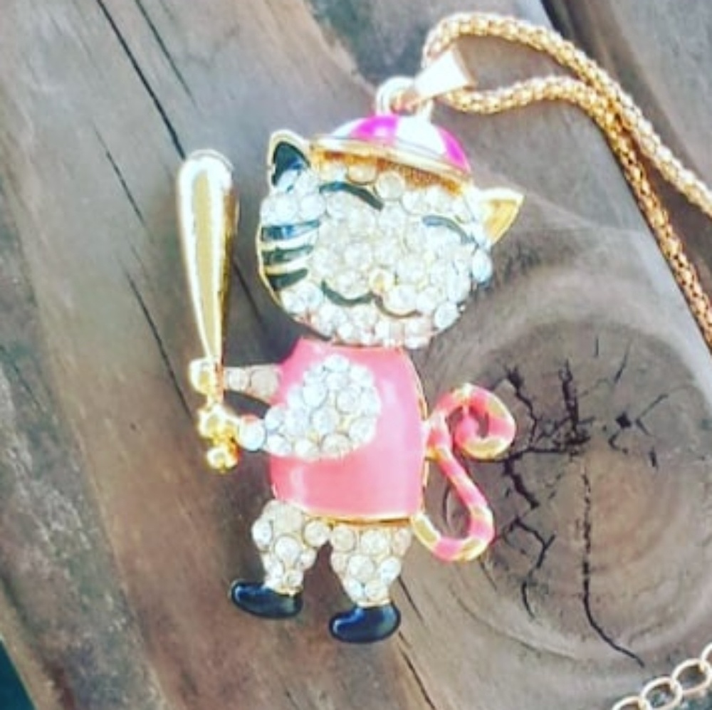 Betsey Johnson cat necklace